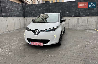 Хэтчбек Renault Zoe 2019 в 