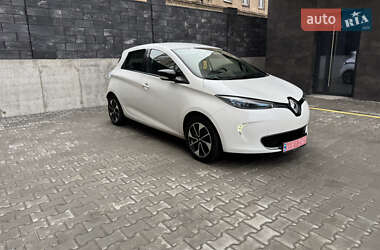 Хэтчбек Renault Zoe 2019 в 