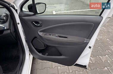 Хэтчбек Renault Zoe 2019 в 