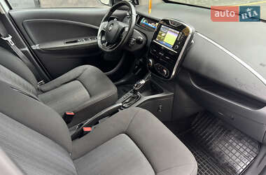 Хэтчбек Renault Zoe 2019 в 
