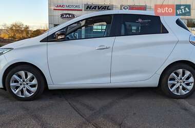 Хэтчбек Renault Zoe 2015 в 