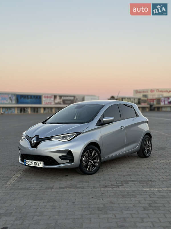Хэтчбек Renault Zoe 2021 в 