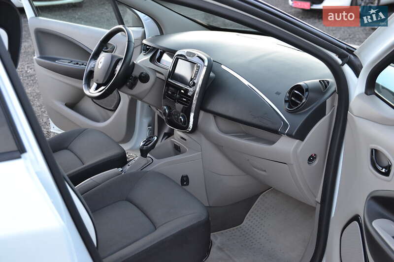 Хетчбек Renault Zoe 2016 в Луцьку