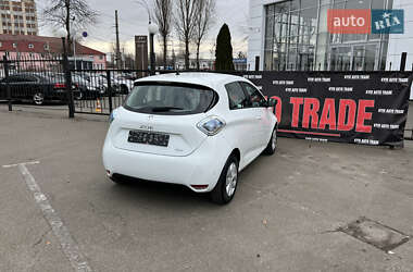 Хэтчбек Renault Zoe 2017 в 