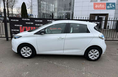 Хэтчбек Renault Zoe 2017 в 