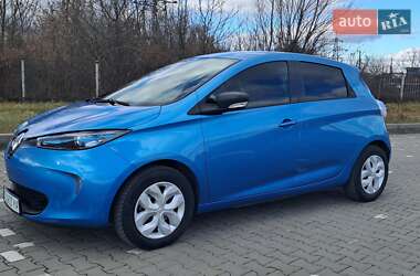 Хэтчбек Renault Zoe 2017 в 