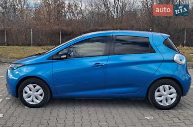 Хэтчбек Renault Zoe 2017 в 