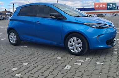 Хэтчбек Renault Zoe 2017 в 
