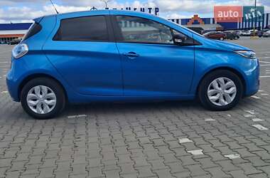 Хэтчбек Renault Zoe 2017 в 