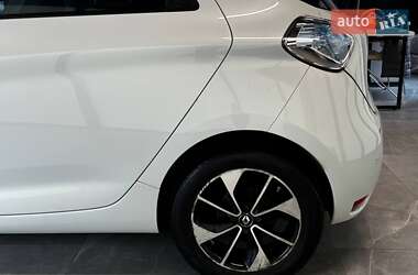 Хэтчбек Renault Zoe 2013 в 