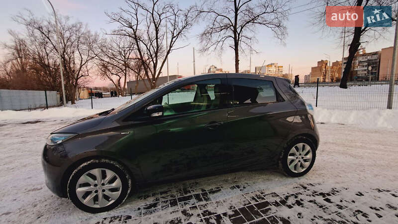 Хэтчбек Renault Zoe 2017 в Киеве