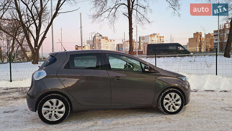 Хэтчбек Renault Zoe 2017 в Киеве