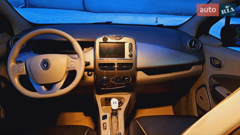 Хэтчбек Renault Zoe 2017 в Киеве