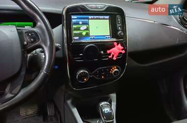 Хэтчбек Renault Zoe 2018 в 