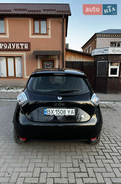 Хетчбек Renault Zoe 2016 в 