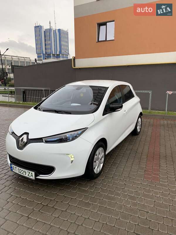 Хэтчбек Renault Zoe 2016 в Ивано-Франковске