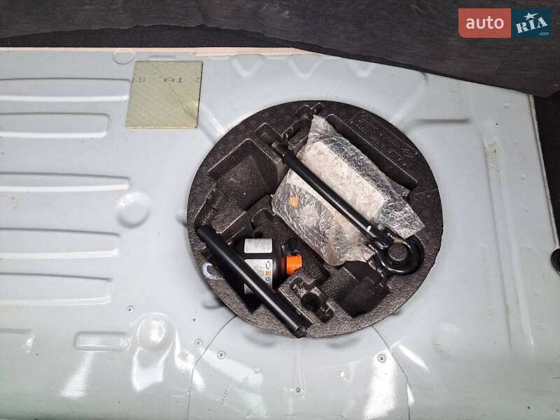 Хэтчбек Renault Zoe 2016 в Кременчуге