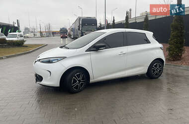 Хэтчбек Renault Zoe 2018 в 