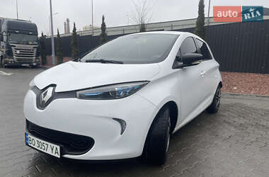 Хэтчбек Renault Zoe 2018 в 