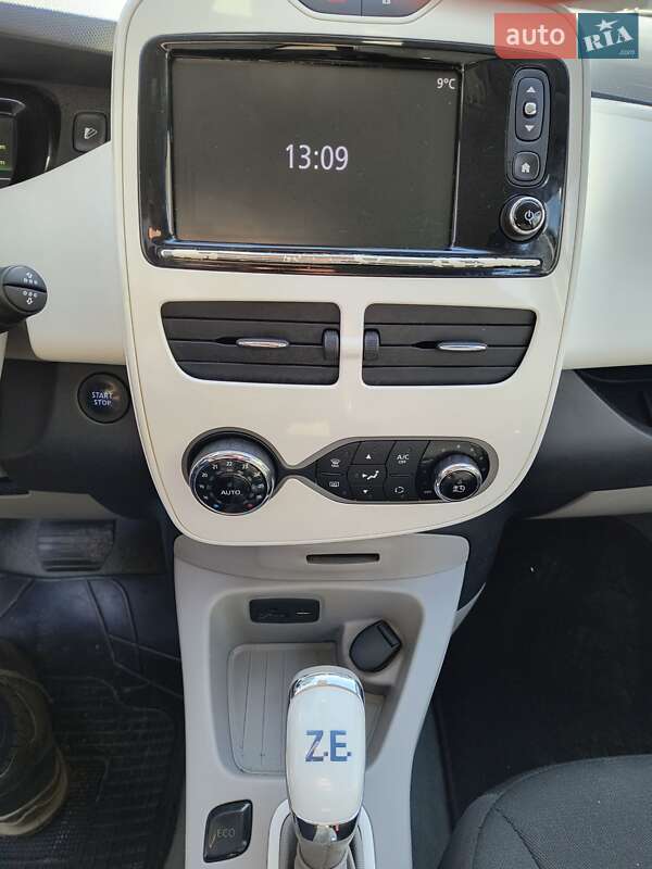 Хетчбек Renault Zoe 2017 в Івано-Франківську