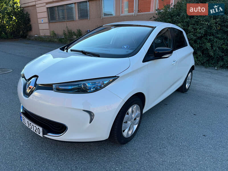 Хетчбек Renault Zoe 2015 в Києві