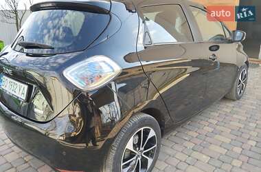 Хетчбек Renault Zoe 2017 в 