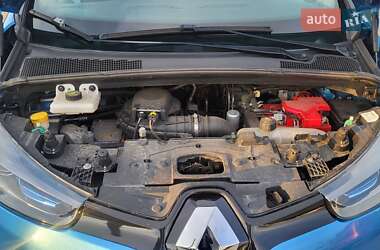 Хэтчбек Renault Zoe 2019 в 