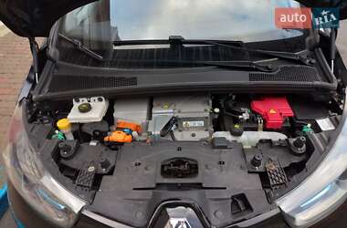 Хетчбек Renault Zoe 2015 в Івано-Франківську