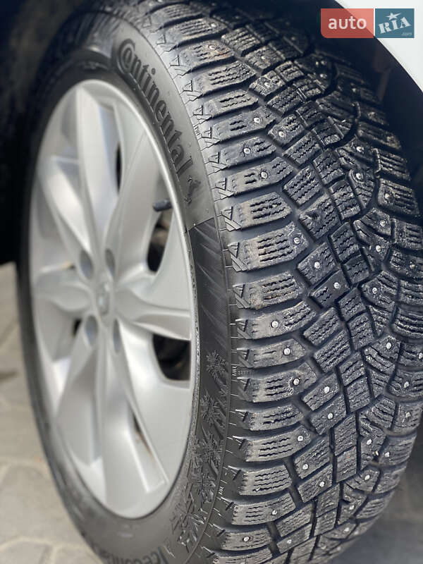 Хэтчбек Renault Zoe 2015 в Львове