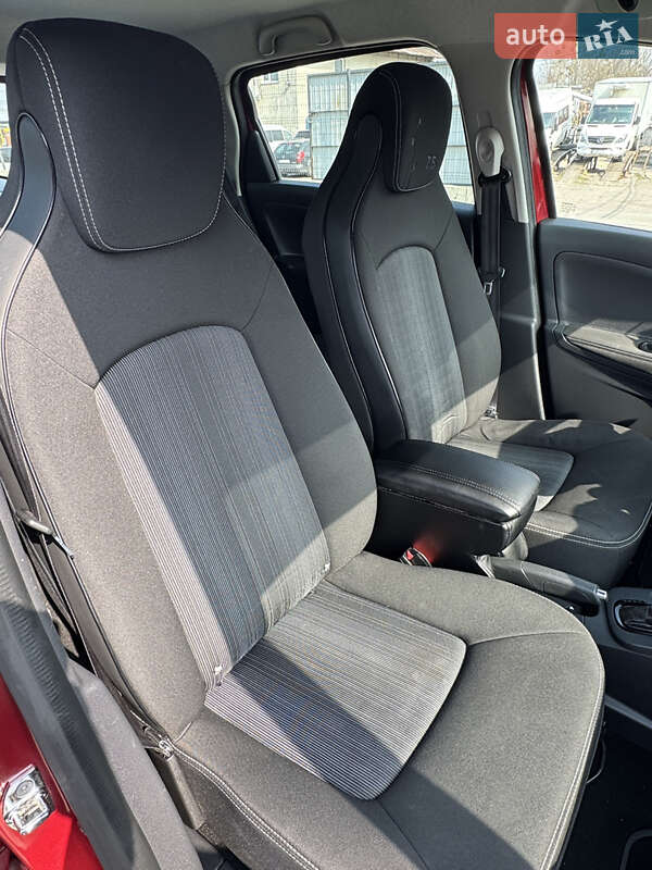 Хэтчбек Renault Zoe 2017 в Львове фото 82 Хэтчбек Renault Zoe 2017 в Львове