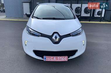 Хэтчбек Renault Zoe 2016 в 