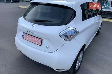 Хэтчбек Renault Zoe 2016 в 