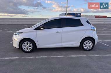 Хэтчбек Renault Zoe 2018 в 