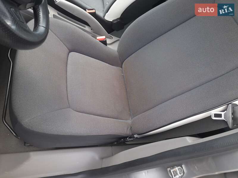 Хэтчбек Renault Zoe 2015 в Виннице фото 7 Хэтчбек Renault Zoe 2015 в Виннице