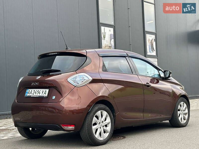 Хэтчбек Renault Zoe 2015 в Киеве