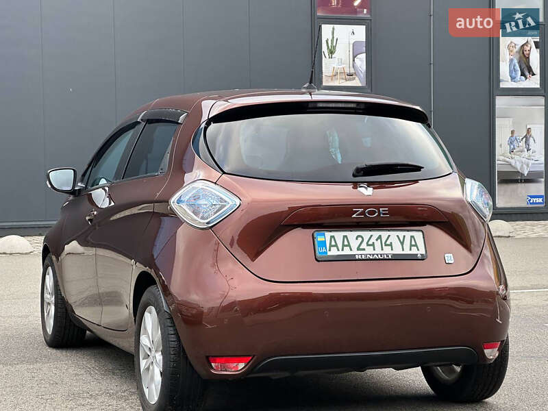 Хэтчбек Renault Zoe 2015 в Киеве