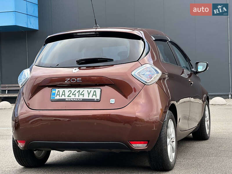 Хэтчбек Renault Zoe 2015 в Киеве