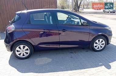 Хэтчбек Renault Zoe 2021 в 