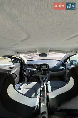 Хэтчбек Renault Zoe 2014 в 