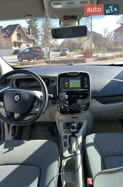 Хэтчбек Renault Zoe 2014 в 