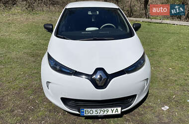 Хэтчбек Renault Zoe 2017 в 