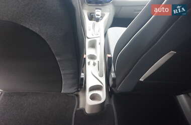 Хетчбек Renault Zoe 2013 в 