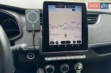 Хэтчбек Renault Zoe 2020 в 