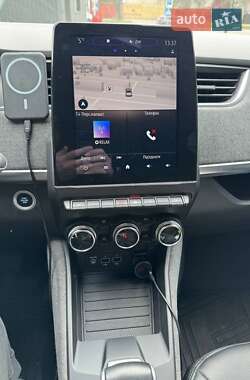 Хэтчбек Renault Zoe 2020 в 