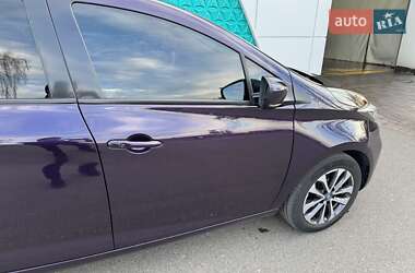 Хэтчбек Renault Zoe 2020 в 