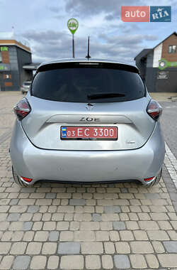 Хэтчбек Renault Zoe 2020 в 
