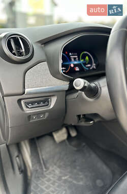 Хэтчбек Renault Zoe 2020 в 