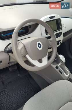 Хетчбек Renault Zoe 2013 в 