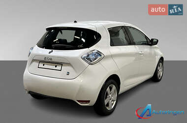 Хэтчбек Renault Zoe 2016 в 