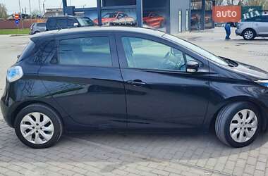 Хетчбек Renault Zoe 2016 в 